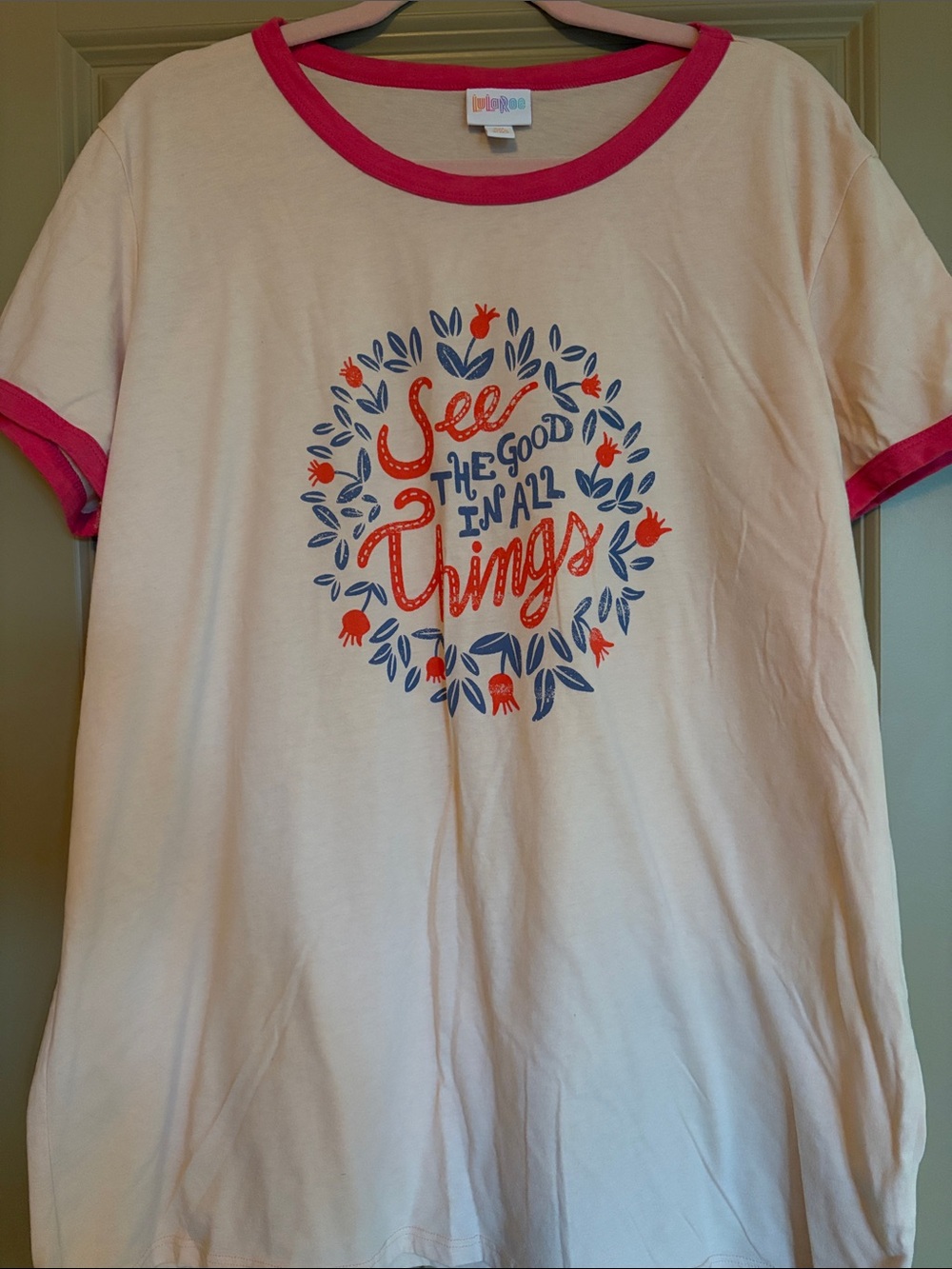 LuLaRoe Pale Pink with bright Pink
 trim Ladies Ringer Tee size 3XL